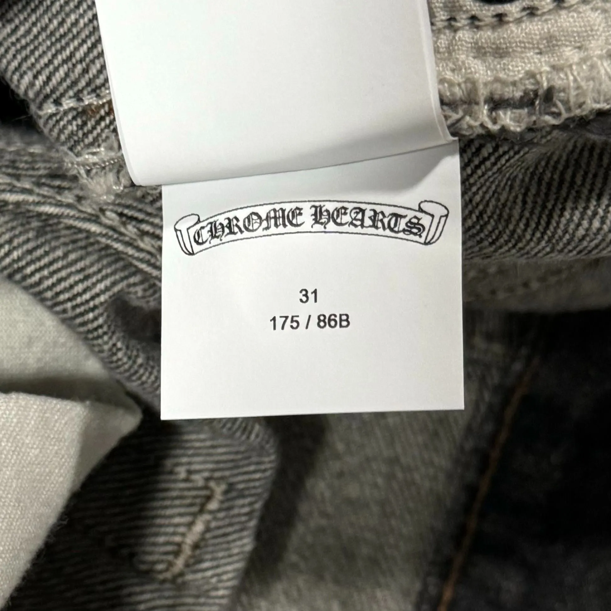 Stencil Cross Patch Levi's Jeans