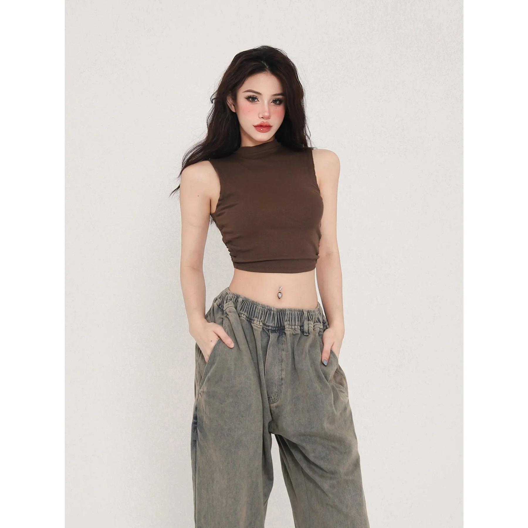 Zhou Solid Color Turtleneck Sleeveless Backless Drawstring Pleated Cropped Top